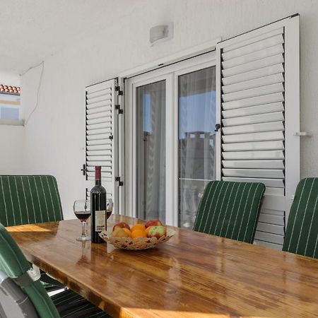 Apartments Villa Sanda - With Pool Трогір Екстер'єр фото