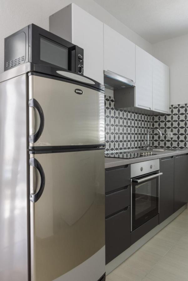 Apartments Villa Sanda - With Pool Трогір Екстер'єр фото
