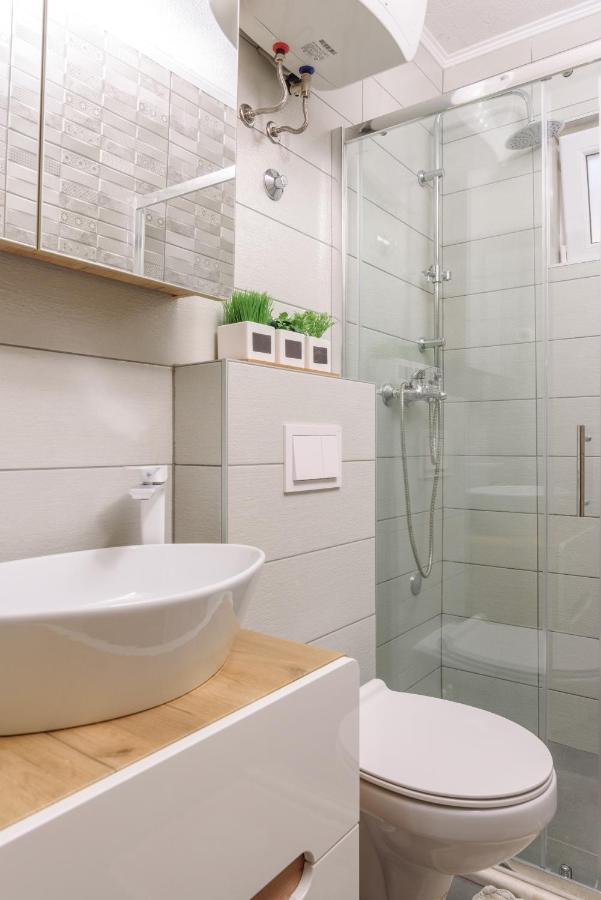 Apartments Villa Sanda - With Pool Трогір Екстер'єр фото